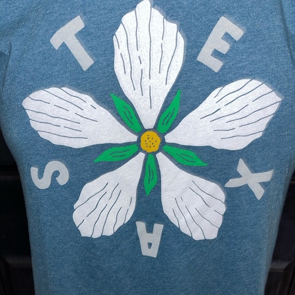 Texas Flower T-Shirt : State Pride : Magnolia Tee : Unisex Large - Picture 2 of 3